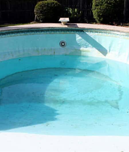 Why swimming pool need acid wash