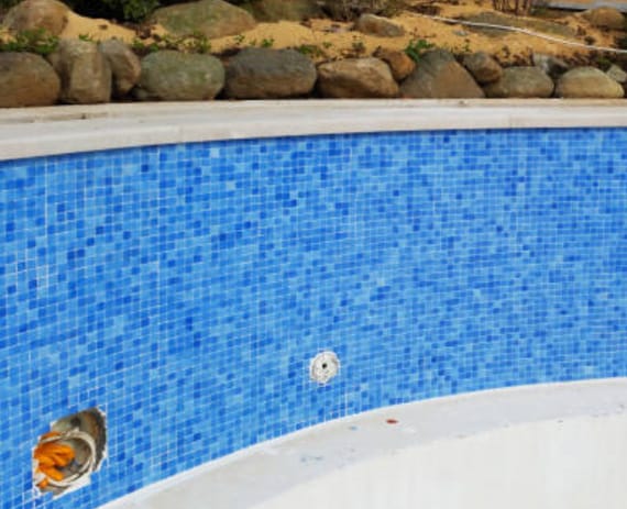 H2O Pool Service cleaning and repair services